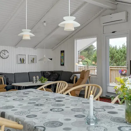 Arlette - 1-8km From The Sea By Interhome Feriehus Blåvand