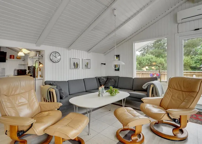 Arlette - 1-8km From The Sea By Interhome * Блаванн